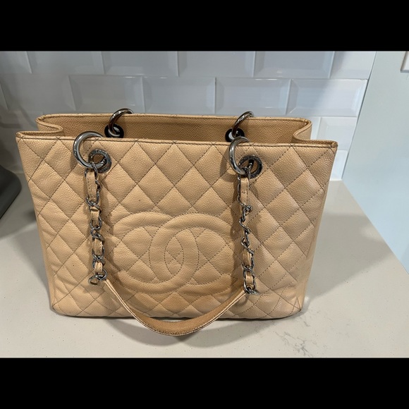 CHANEL Handbags - Chanel bag